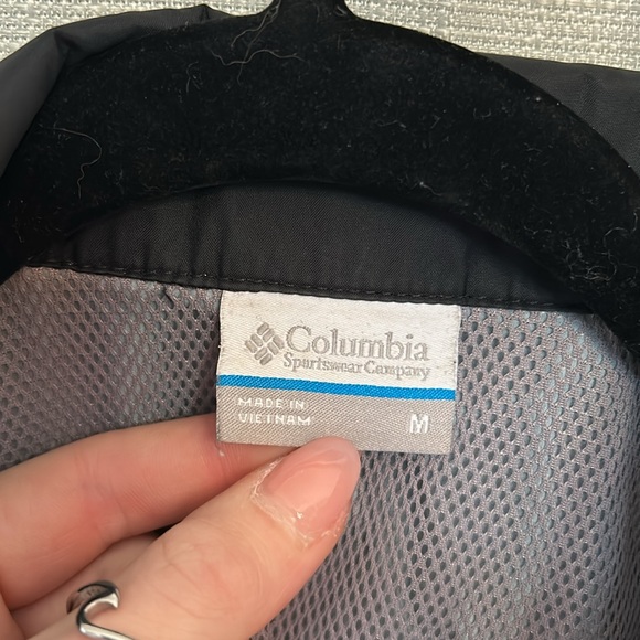 Columbia windbreaker - Picture 2 of 4